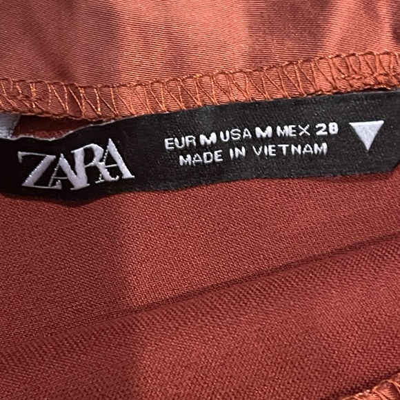 Zara split Hem high waisted midi satin skirt size M - Picture 5 of 6